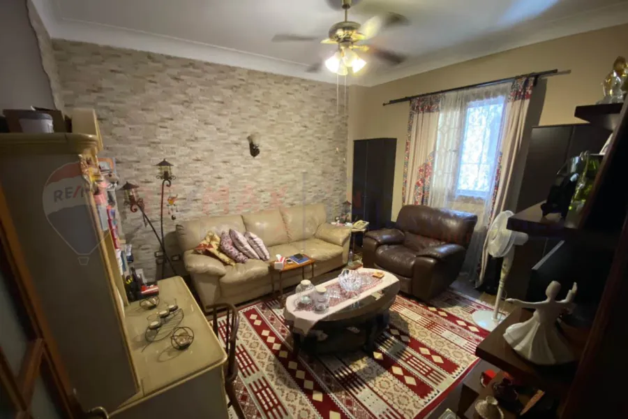 شقة للبيع 186 م سموحة (ش كمال الدين صلاح)