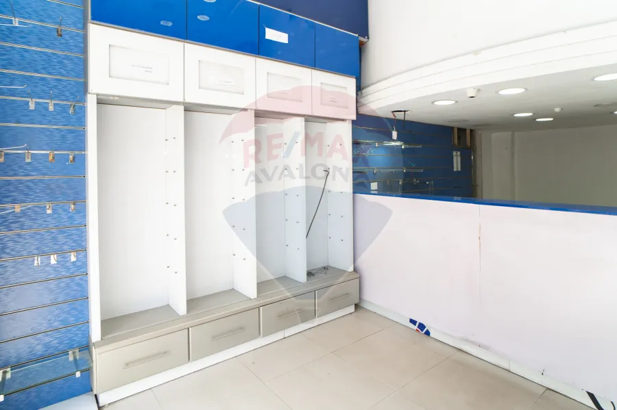 صيدليه للبيع 51 م وابور المياه (ش جلال دسوقى)