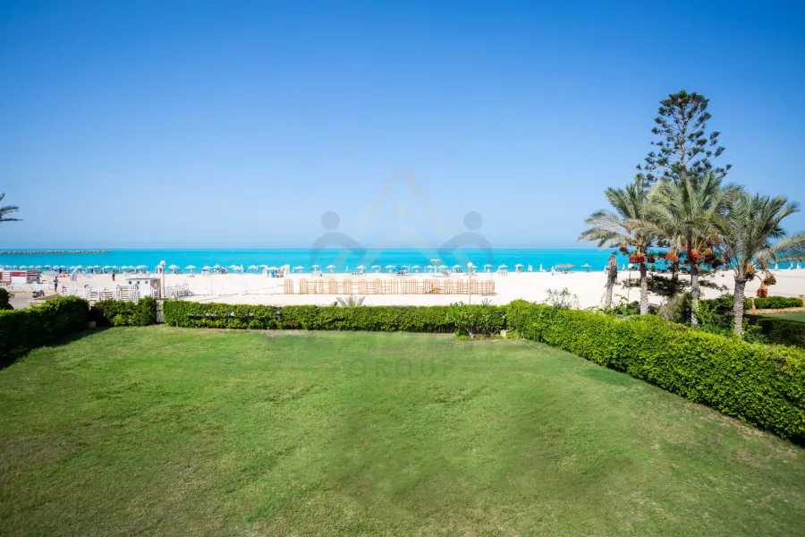 فيلا ستاند الون للبيع (مارينا 5 لسان الوزراء - الساحل) 1,200 م