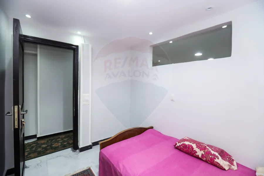 قة ادارى للبيع 60 م الابراهيميه (خطوات من البحر)