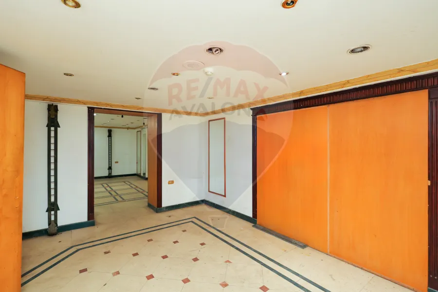 Shop for rent 520 m Raml Station (Sizostris st.)