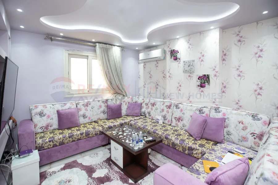 شقة  للبيع 195 م  السيوف (كومباوند سيتى لايت)