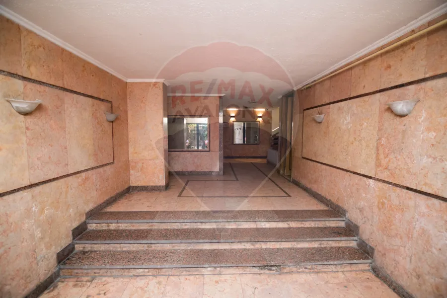 Apartment for sale, 283 m Latin District (El-faraana St.) - 12,000,000 EGP