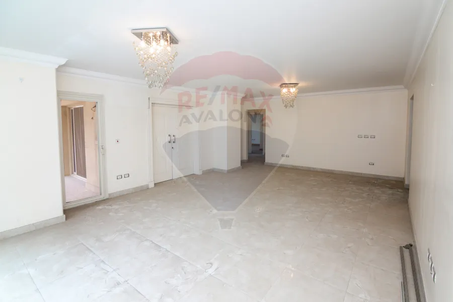 قة للبيع 223 م سموحة (انطونيادس سيتى)