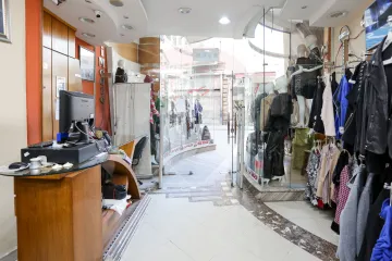 محل دوبلكس للبيع 104 م + 65 م محطة الرمل (ش النبي دانيال) - يصلح لكافة الانشطة التجارية