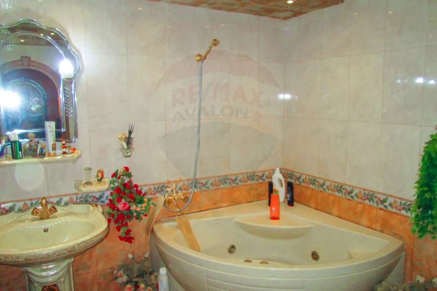 Apartment for sale 200 m Miami (Gamal abdel Naser)