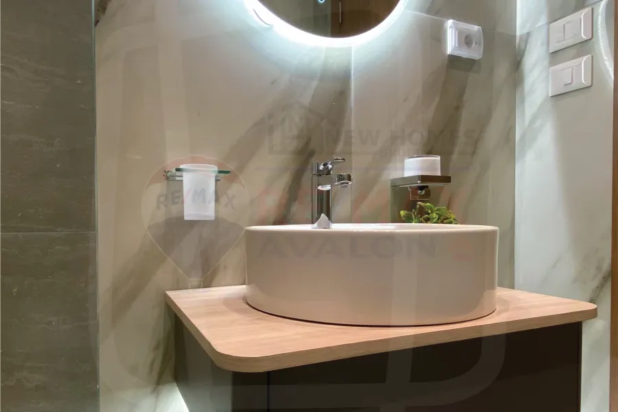 شقة للبيع 164 م سموحة (سكاي لاين)