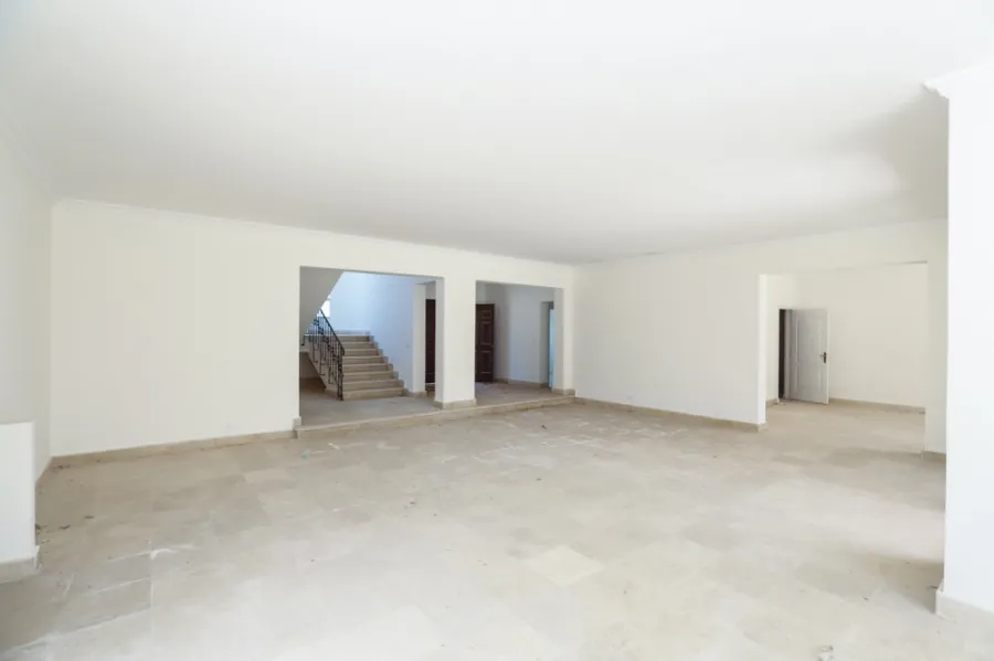 Villa for sale 726m King Marriot Alex west Compound