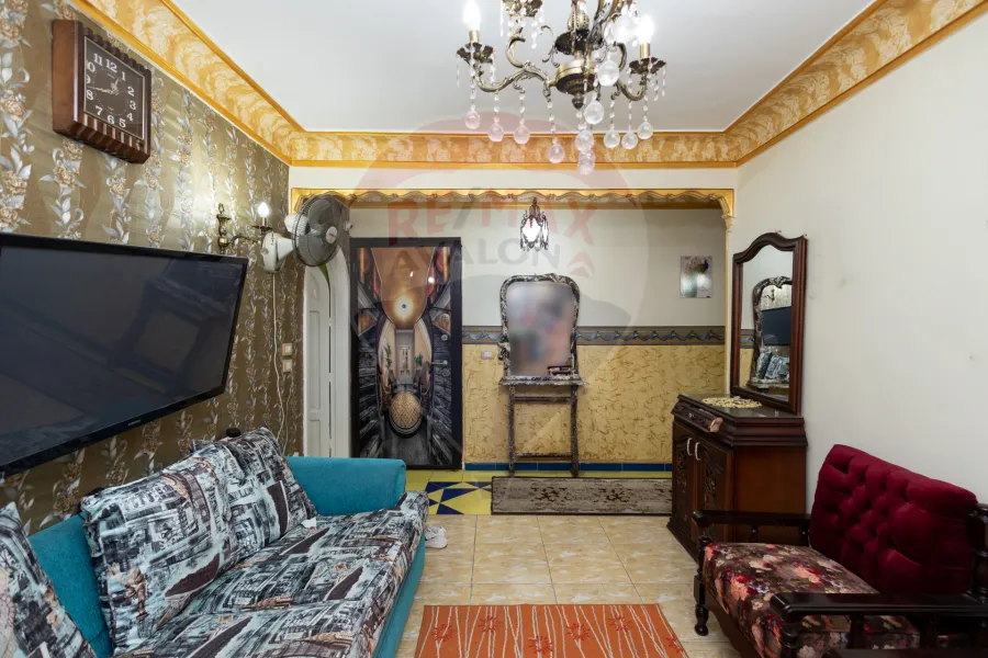 شقة  للبيع 200 م العصافرة (علي البحر مباشرة)