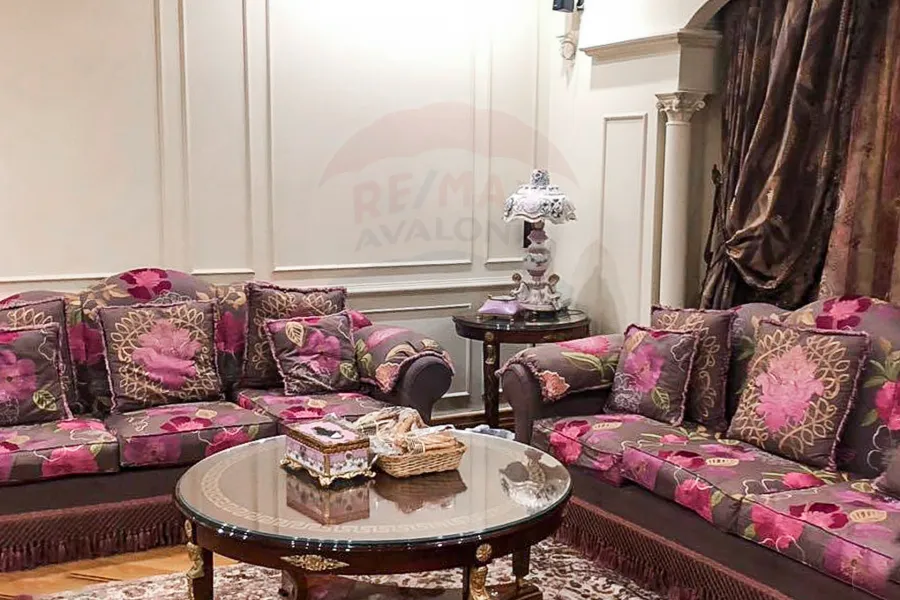 Apartment for sale 600 m San Stefano (Al Nahhas Building)