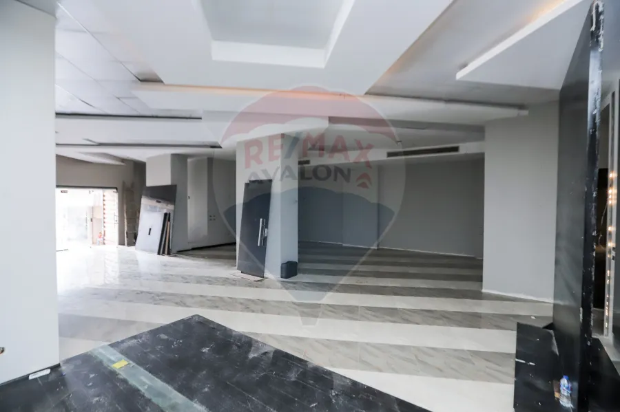 Shop for rent 260 m Stanly (Sec Num from the sea )