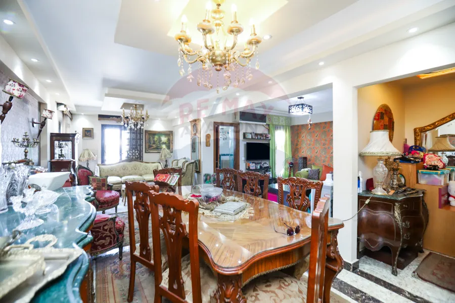 شقة للبيع 120 م سموحة (عمارة أليكس فيو - بجوار مستشفي الإسكندرية للكلى)