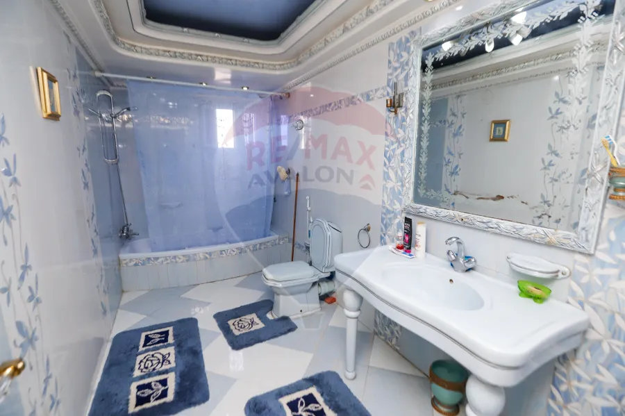 Apartment For Sale 475 m Camp Ceasar ( Directly On The Sea )