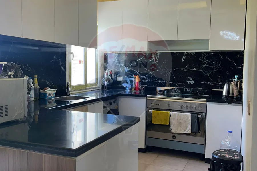 توين هاوس للبيع (سيسليا لاجونز - سيدي حنيش) 250 م