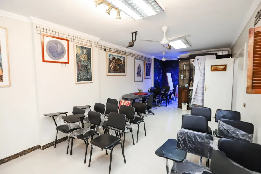 شقة للبيع 135م سموحة ( بجوار مستشفي الاندلسية )