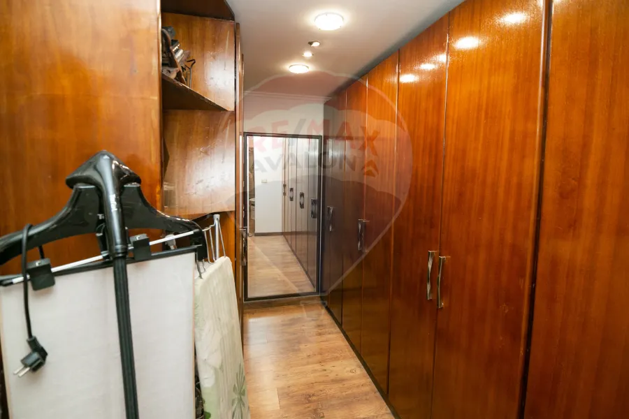 Apartment for sale 260 m Kafr Abdo (Branched from Ismailia st.)