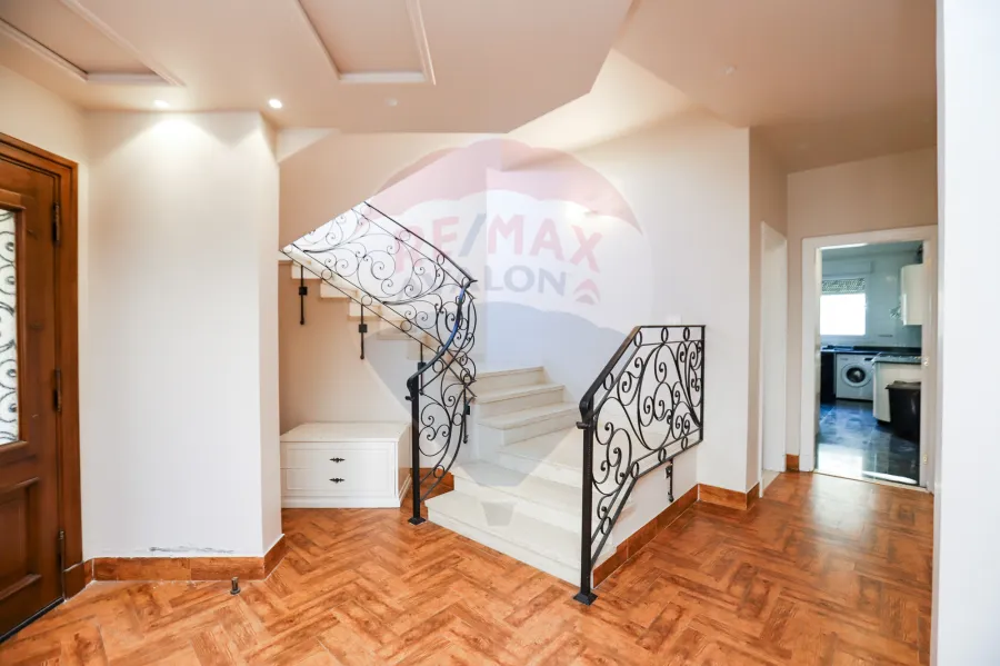 Villa for sale 340 m (Mirosa Compound) Beside Carrefour City Center and Designia Mall