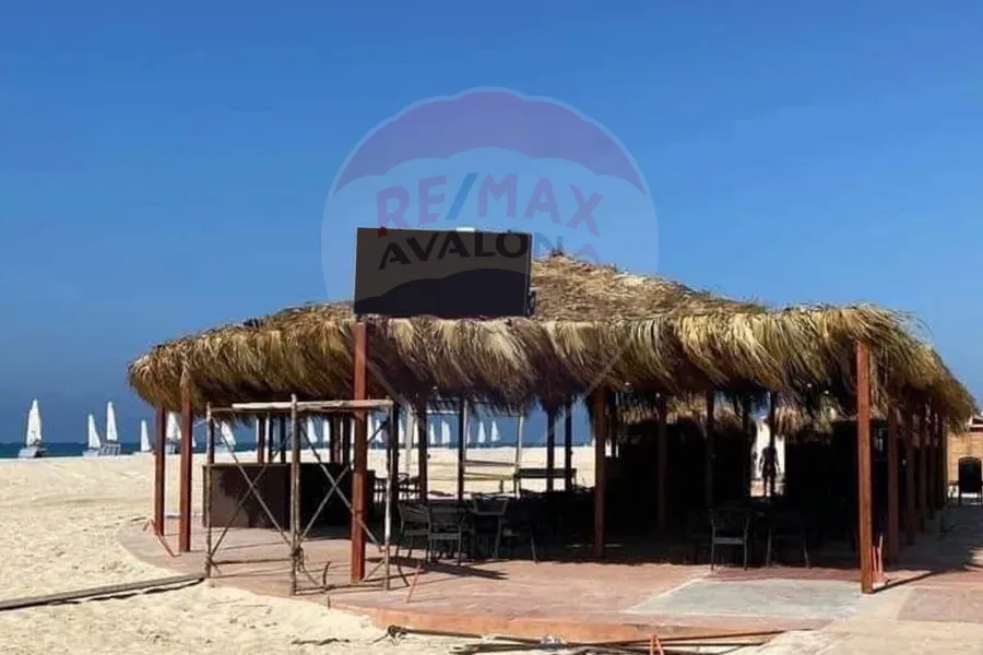 شاليه + رووف للبيع الساحل (اماريتس هايتس) 100 م + 100 م رووف