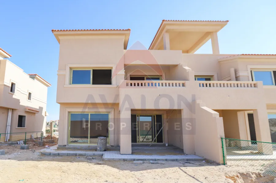 فيلا توين هاوس للبيع 328 م  كينج مريوط - ( كومباوند أليكس ويست )