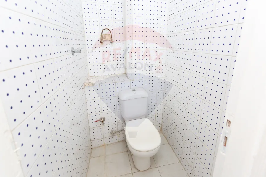 Shop for sale 110 m Smouha (branched from 50th st.)