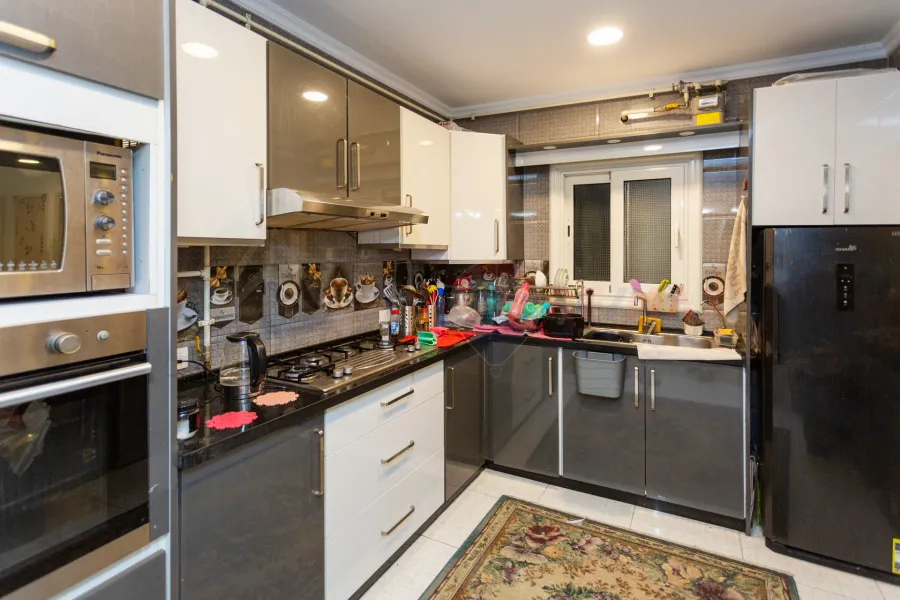 Apartment for sale 180 m Loran (Abu Qir St.)