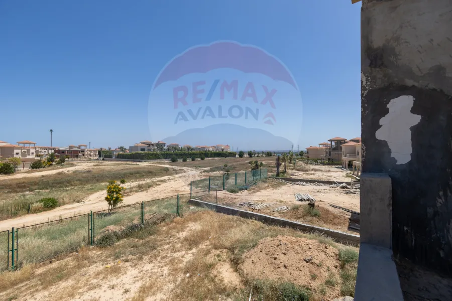 فيلا للبيع كينج مريوط (اليكس ويست - منطقة سانت كاترين نموذج 2) - 884 م