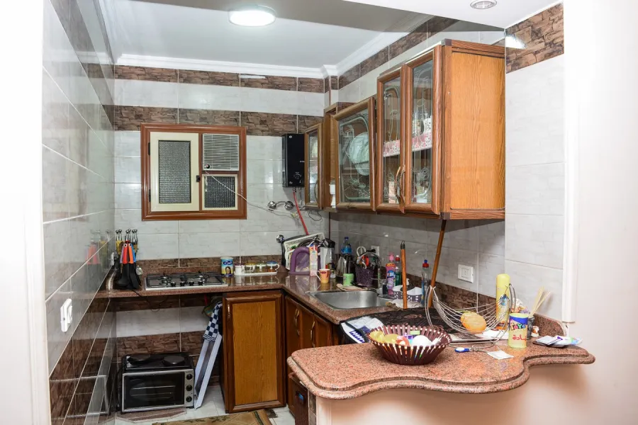 شقة للبيع 125م العجمي (ش البيطاش الرئيسى)