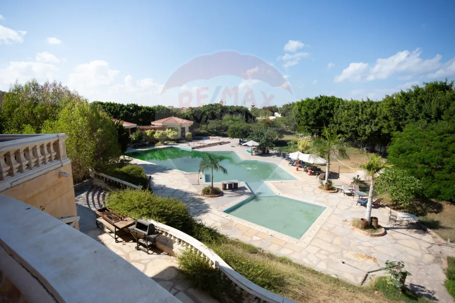 قصر للبيع (سيدي كرير) 9,000 م