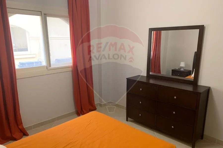 شاليه أرضى + حديقة للبيع الساحل (لافيستا باي)