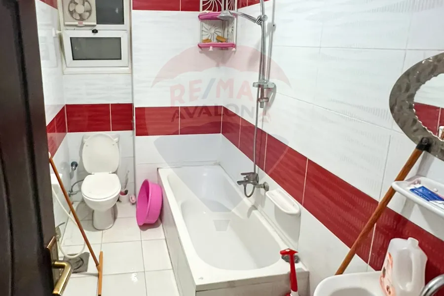 Apartment for sale 150 m Sidi Bishr (Al-Issawi Main St)