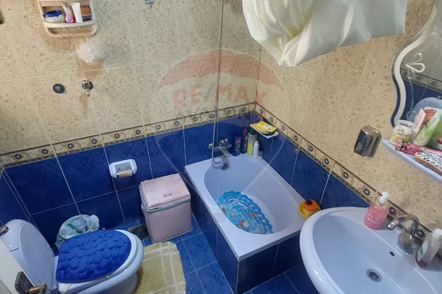 شقة للبيع 125 م صافي سموحة (ش النصر)