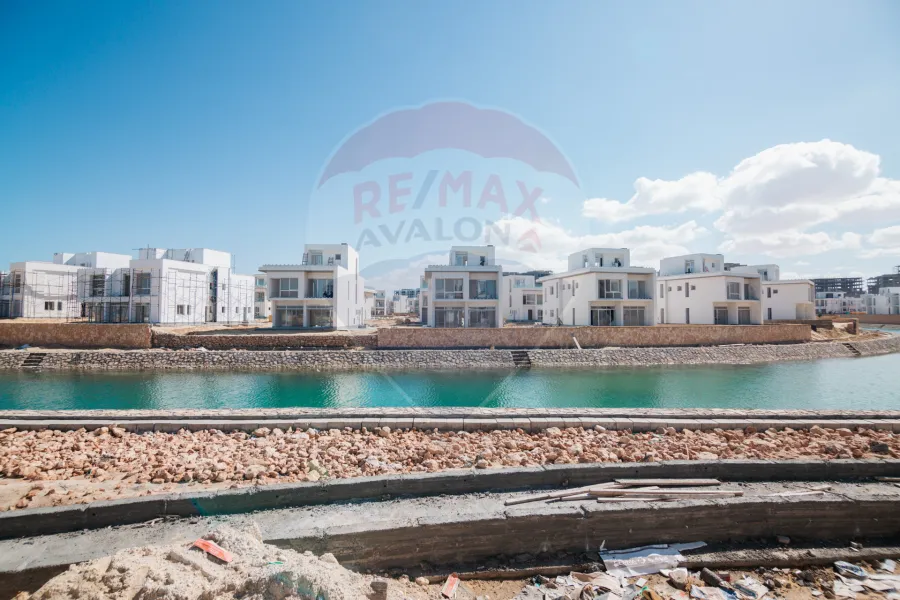 Villa for sale in El Alamein (Mazarine Island)