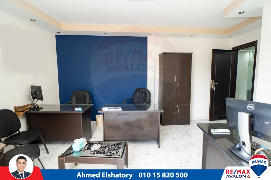 مقر إداري مفروش للبيع  150م محطة الرمل  (شارع شاكور الرئيسي)