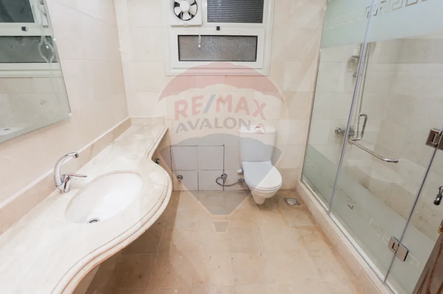 شقة للإيجار المفروش 345 م زيزينيا (أمام قصرالمجوهرات)