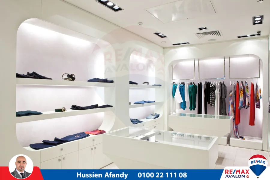 محل + ميزان للبيع 110 م + 135 م المندرة (ش جمال عبد الناصر)