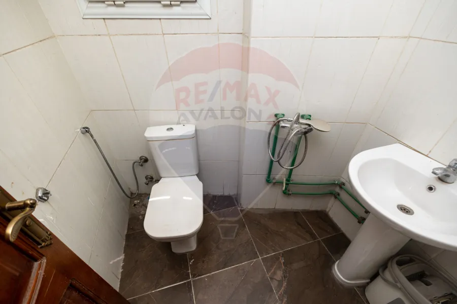 ميزان + محل + بدروم للايجار 326 م سيدي بشر (ش مسجد سيدي بشر)