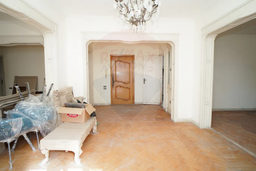 شقة للبيع 360 م رشدي (شارع سوريا)