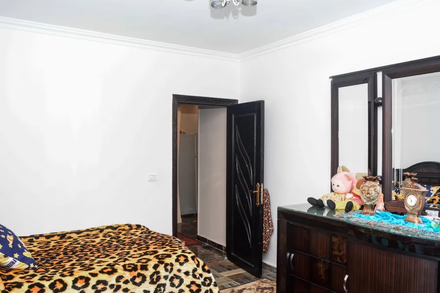 شقة للبيع 125م العجمي (ش البيطاش الرئيسى)