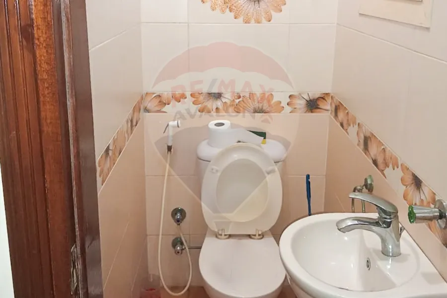 شقة للبيع 150 م السيوف (ش جميلة بو حريد الرئيسي)