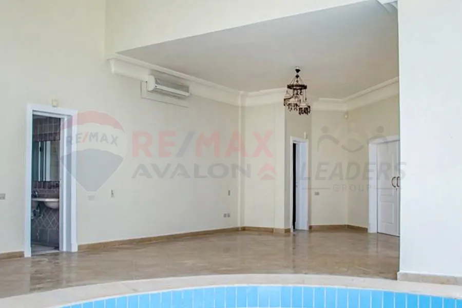 Stand for sale 1,489 m King Mariout (minutes from the airport)