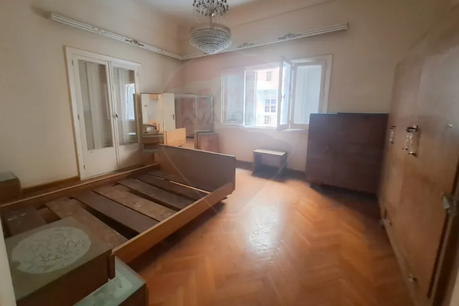 مكتب للإيجار 250 م لوران (ش الإقبال)