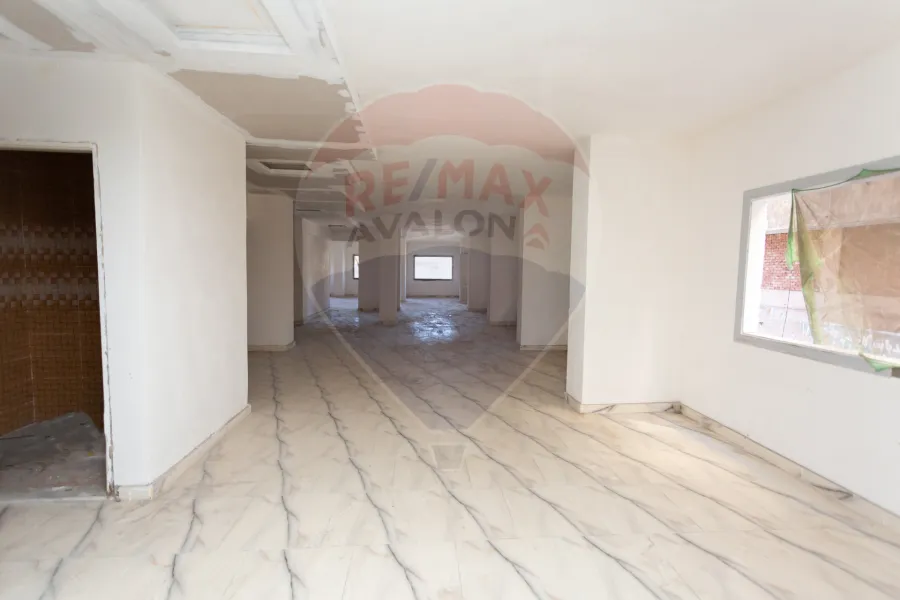 Administrative unit for sale 760 m Victoria (Ibn Salama Main St)