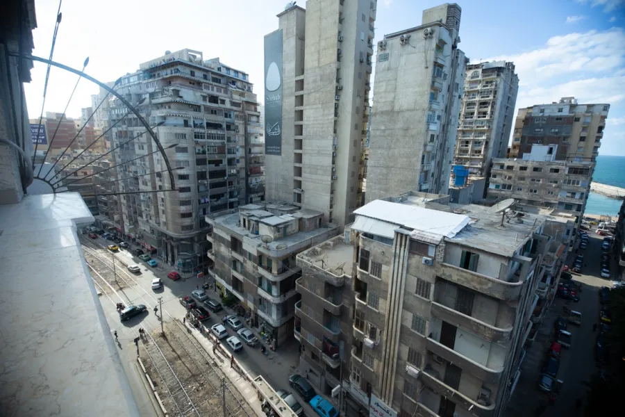 شقة للبيع 277م جليم(علي الترام مباشرة)