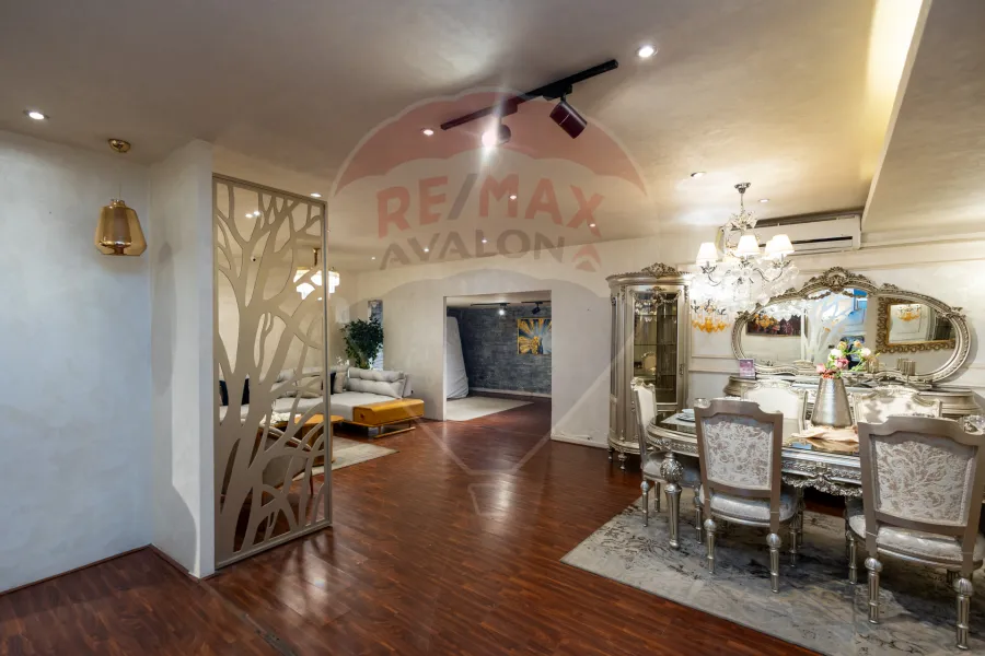 Shop for rent 600 m Louran (directly on the tram)