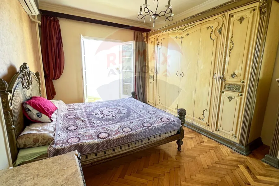 Furnished apartment for rent 145 m Kilopatra (directly on the sea)