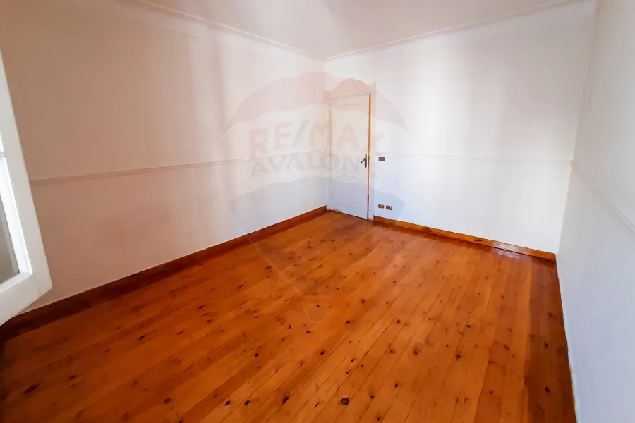 Apartment For Sale 250 m Elebrahmya (Abo Qer Main St.)