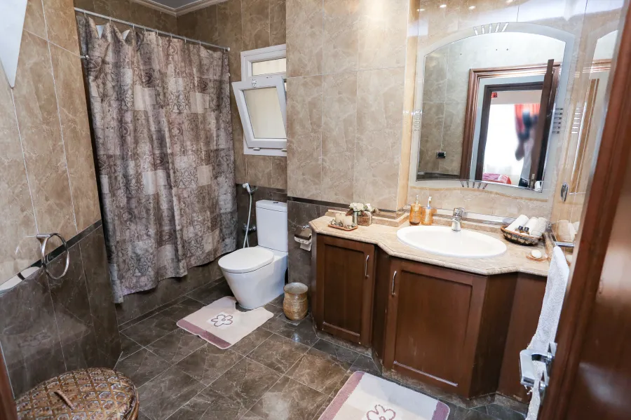 Apartment for sale 200 m Stanly ( Directly On The Sea )