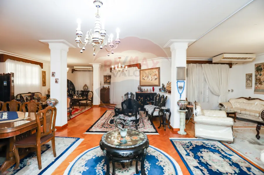 شقه للبيع 350 م لوران ( شارع شعراوي - ابراج الوطنيه )