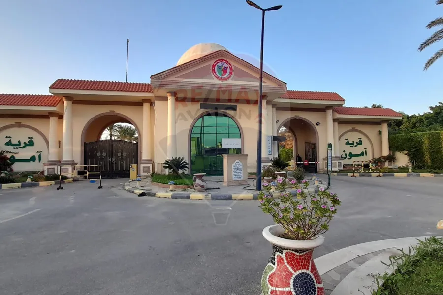 فيلا للبيع الساحل (قرية اّمون) 375 م