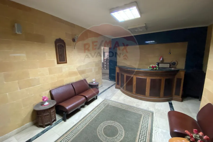 شقة للبيع 285 م سموحة (كوبري 14 مايو)